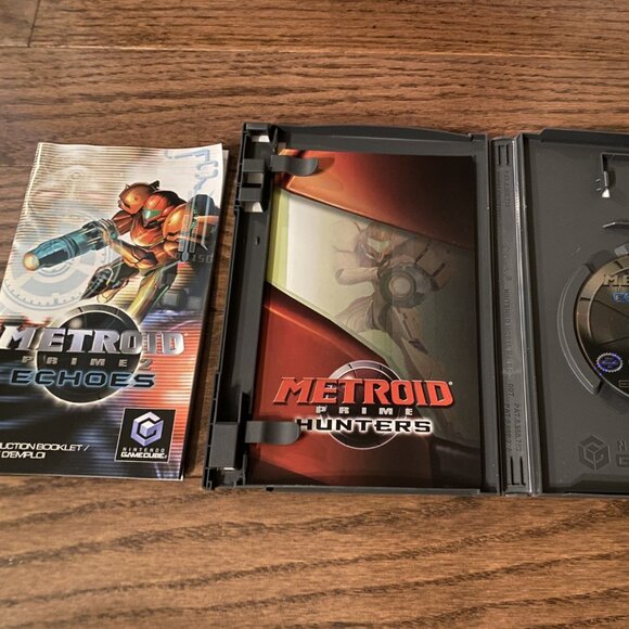 Metroid Prime 2 Echoes (Nintendo GameCube, 2004) With Manual & Insert - Picture 2 of 3